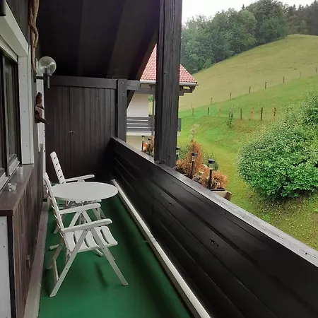 Ferienwohnung Am Staufenhang In